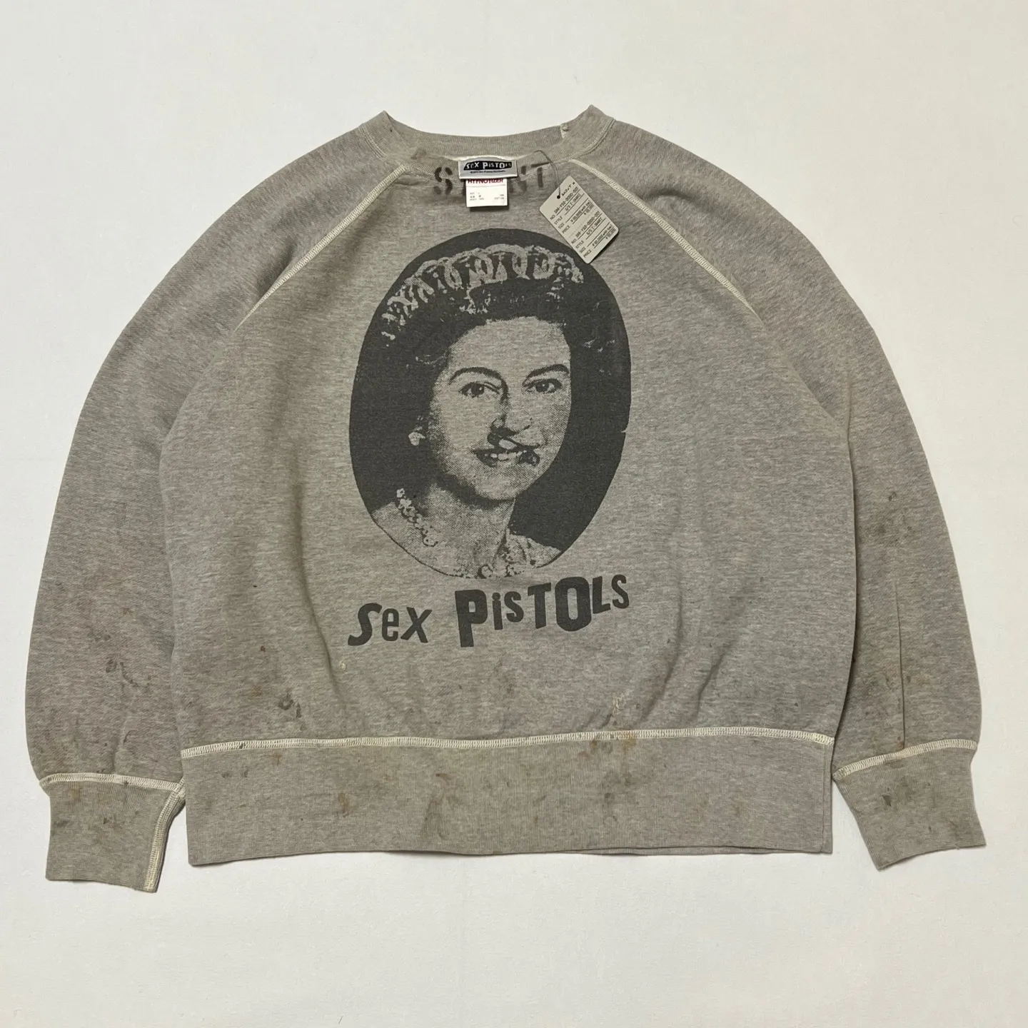 More details SAINT Mxxxxxx x SEX PISTOLS QUEEN SP_CREW SWT/GRAY band joint vintage sweatshirt Queen ripped retro sweatshirt gray S-XL
